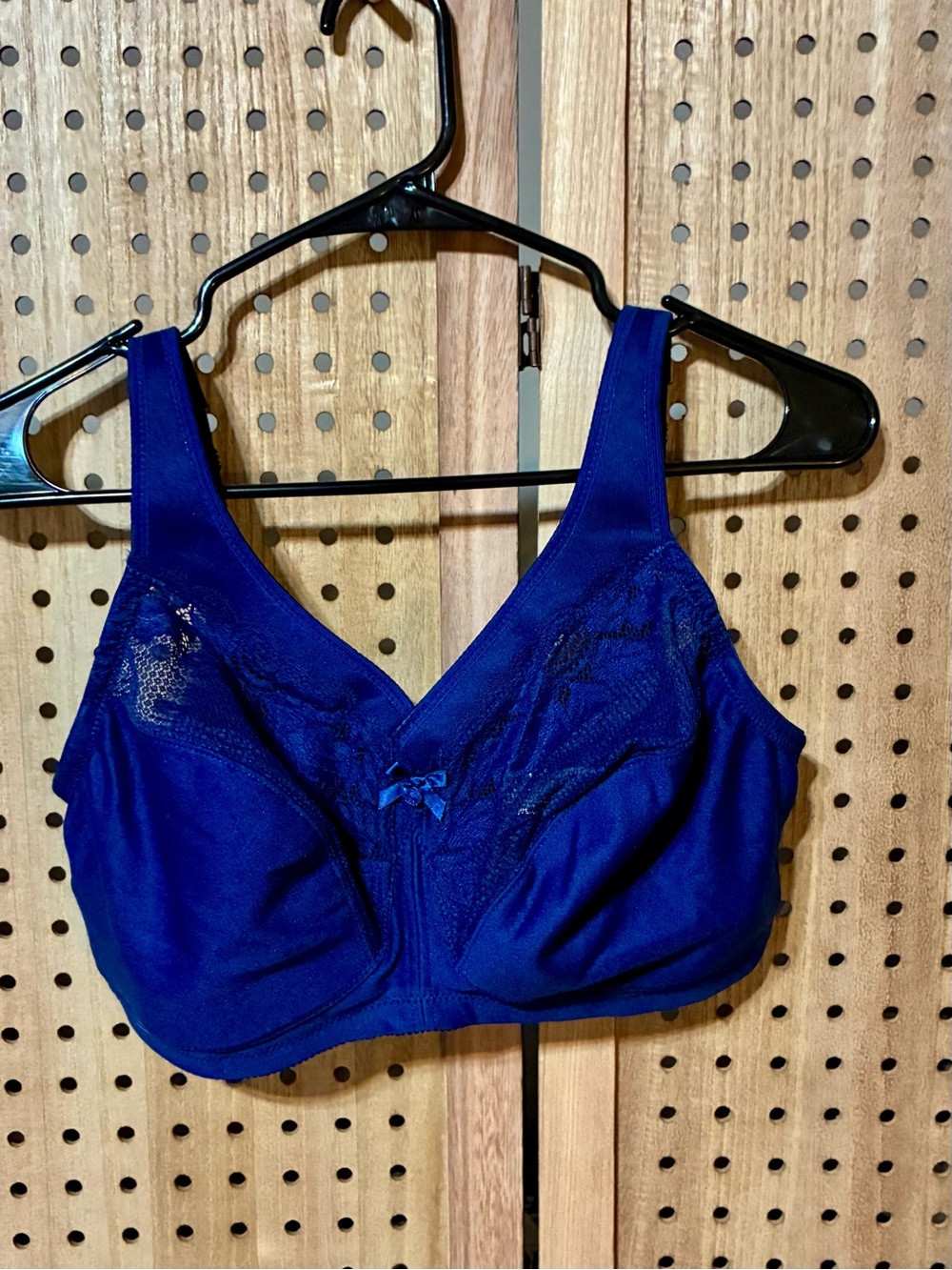 Glamorise Royal Blue Full-Coverage Wireless Bra Lace Detail 36G